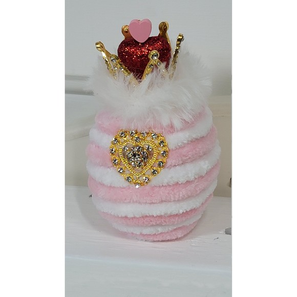 Decorative Velvety Yarn Easter‎ Egg with Crown, Velvety Yarn Ornament Home Décor - Picture 2 of 9